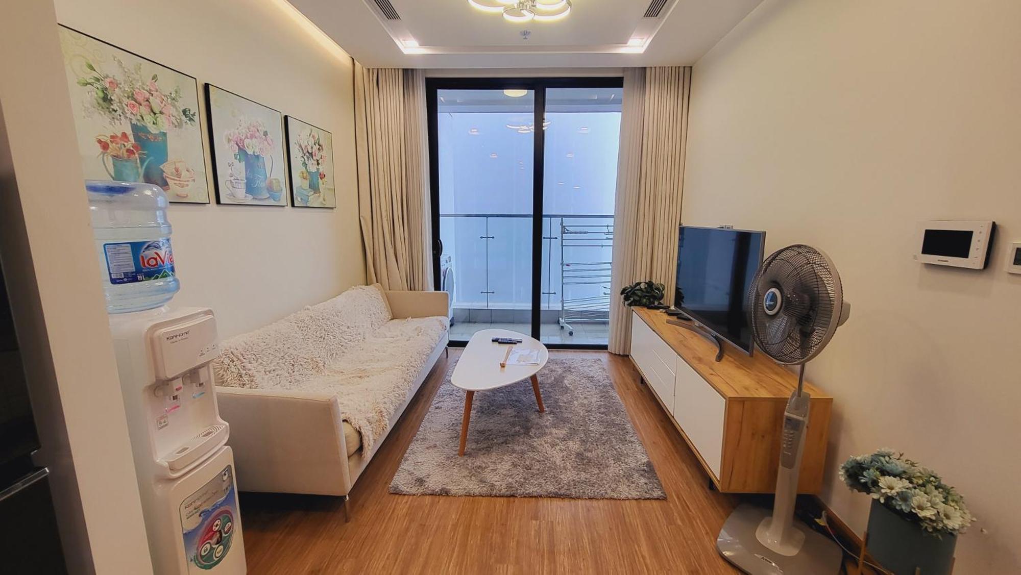 Vinhomes Metropolis By Kim Ma Apartment *