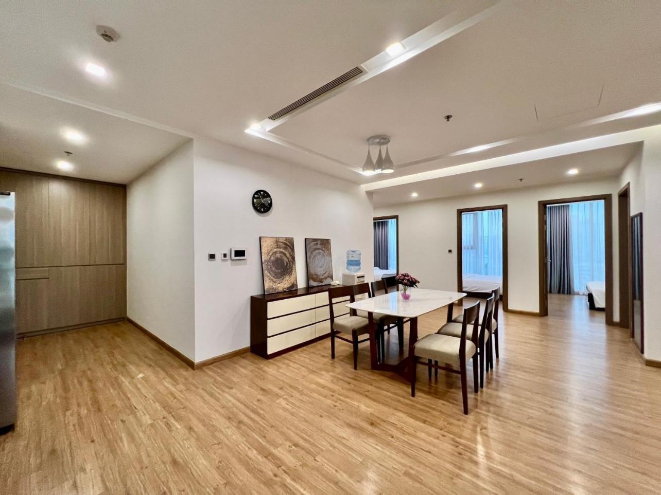 Apartment Vinhomes Metropolis By Kim Ma Hanoi