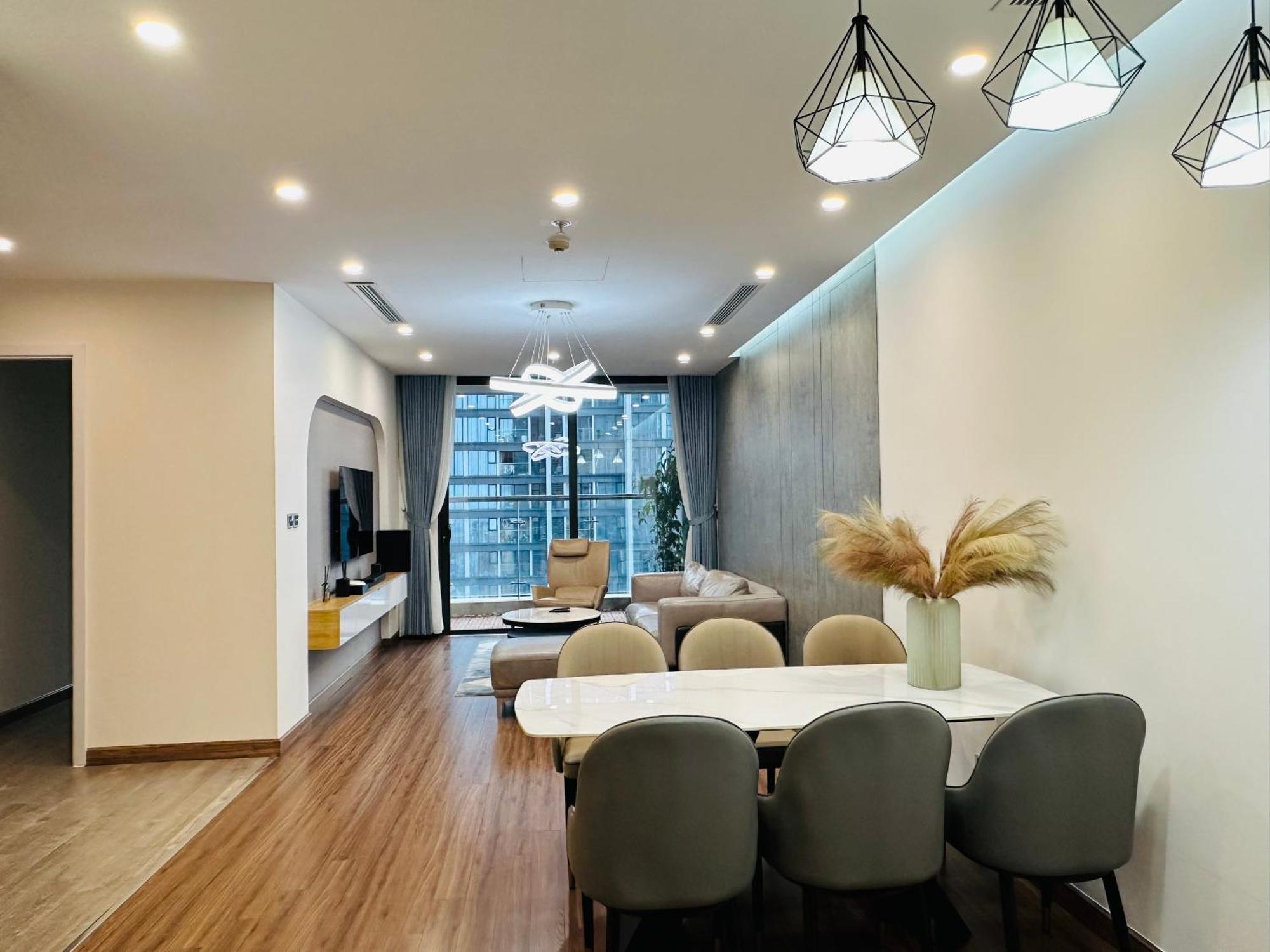 Vinhomes Metropolis By Kim Ma Apartment