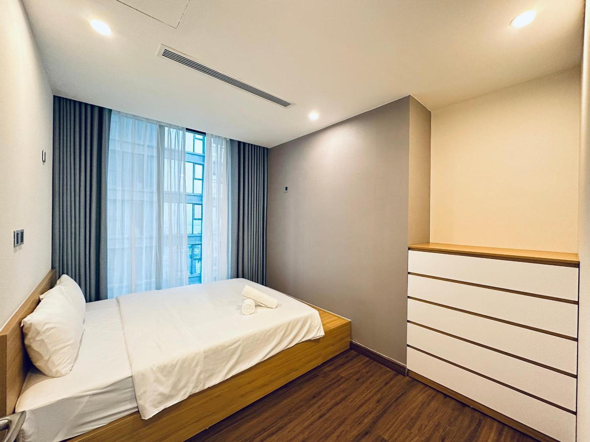 Vinhomes Metropolis By Kim Ma Apartment